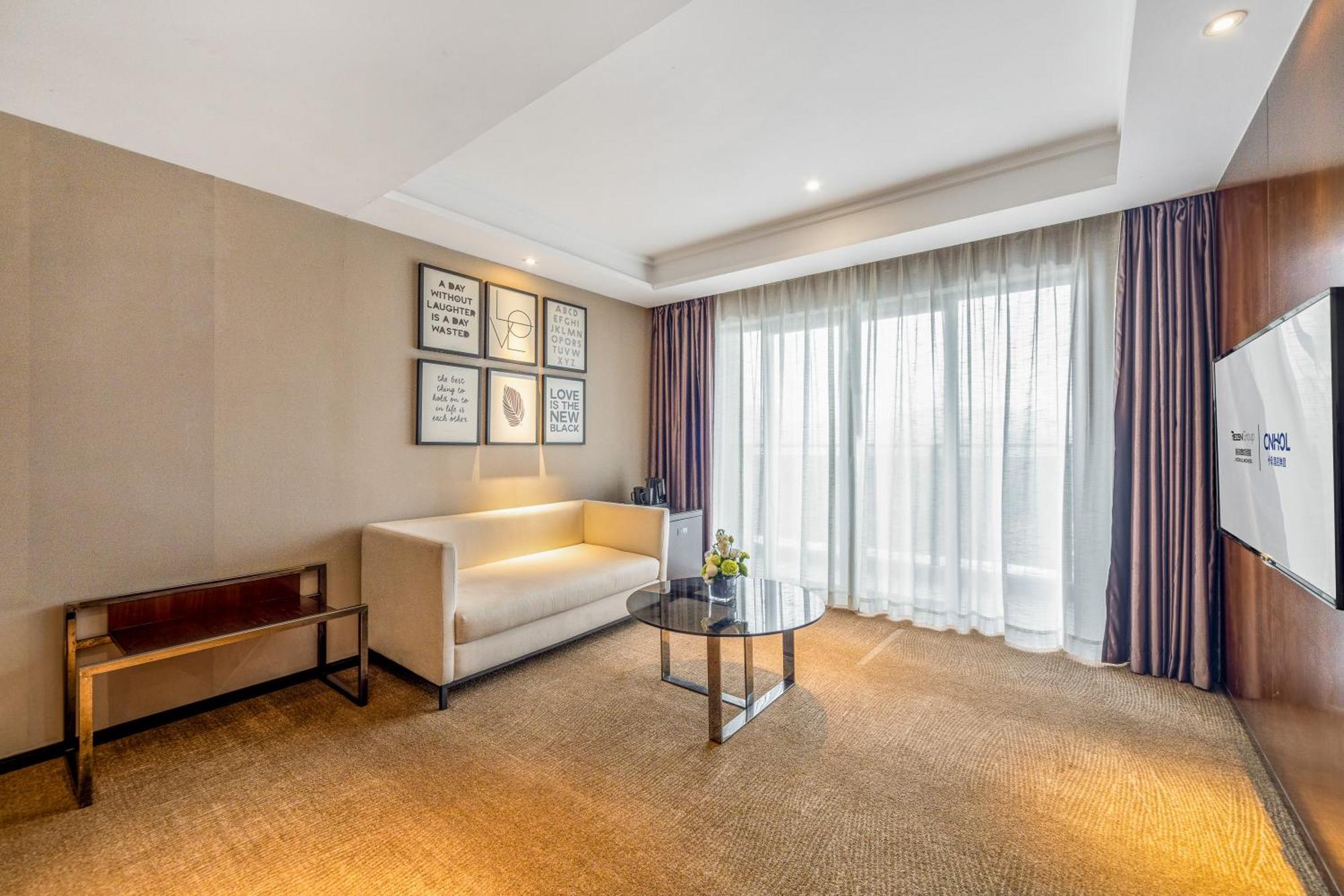 Zhonghao International Hotel Shenzhen Exterior photo