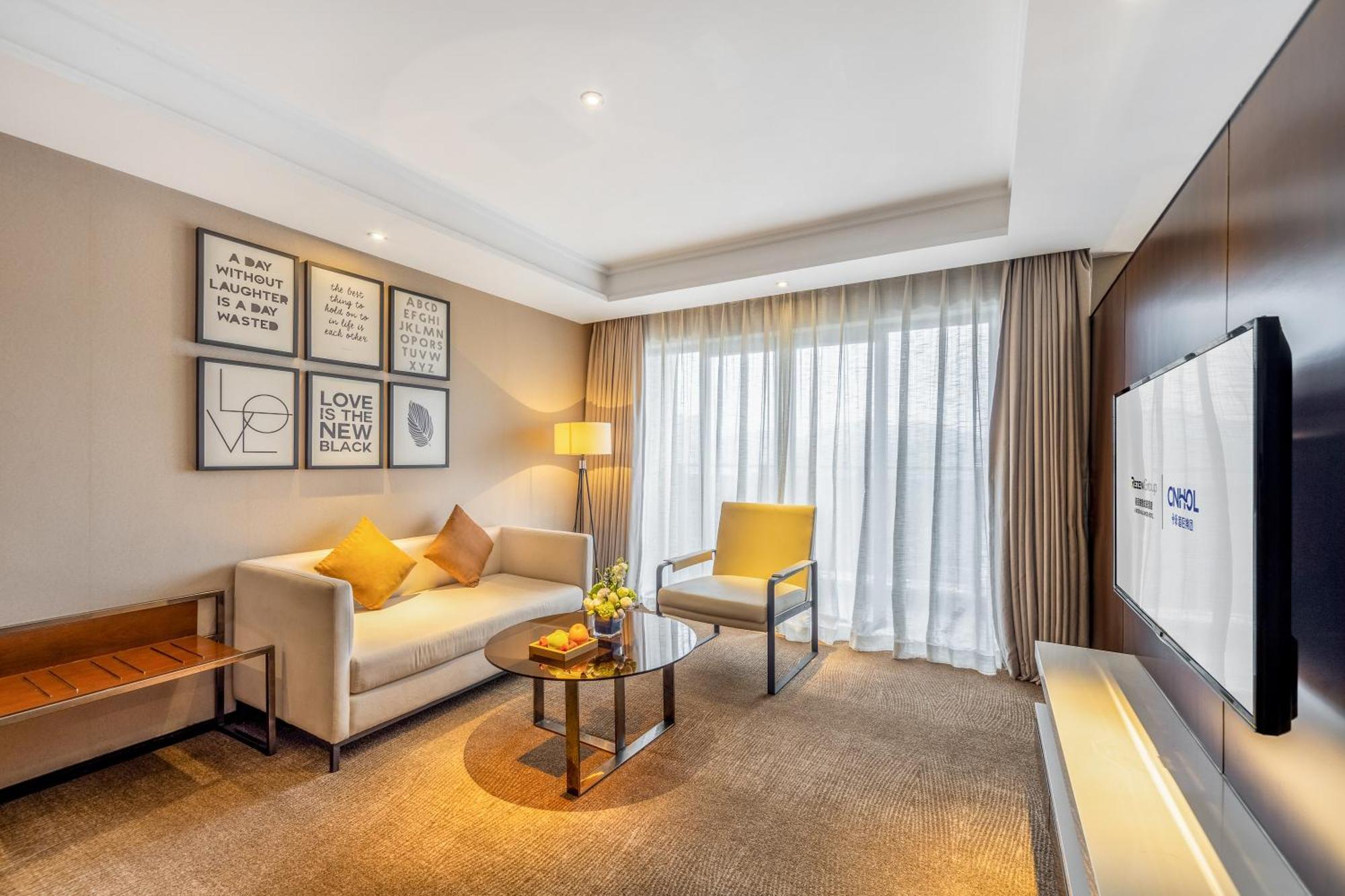 Zhonghao International Hotel Shenzhen Exterior photo