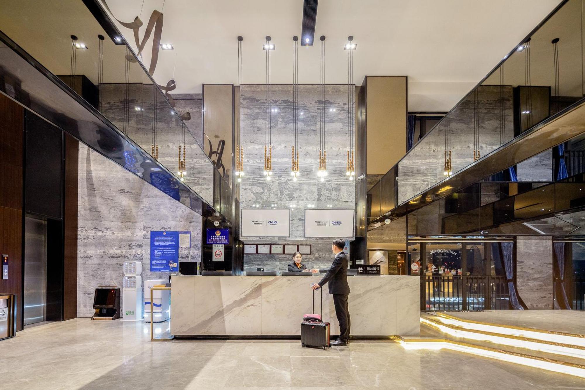 Zhonghao International Hotel Shenzhen Exterior photo